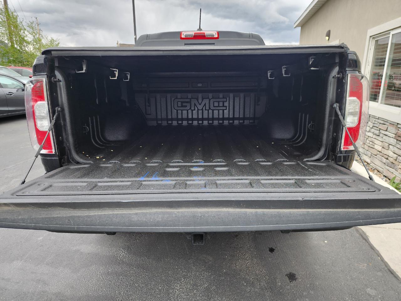 GMC Canyon All Terrain Crew Cab w/Cloth Short Box 4WD 2020