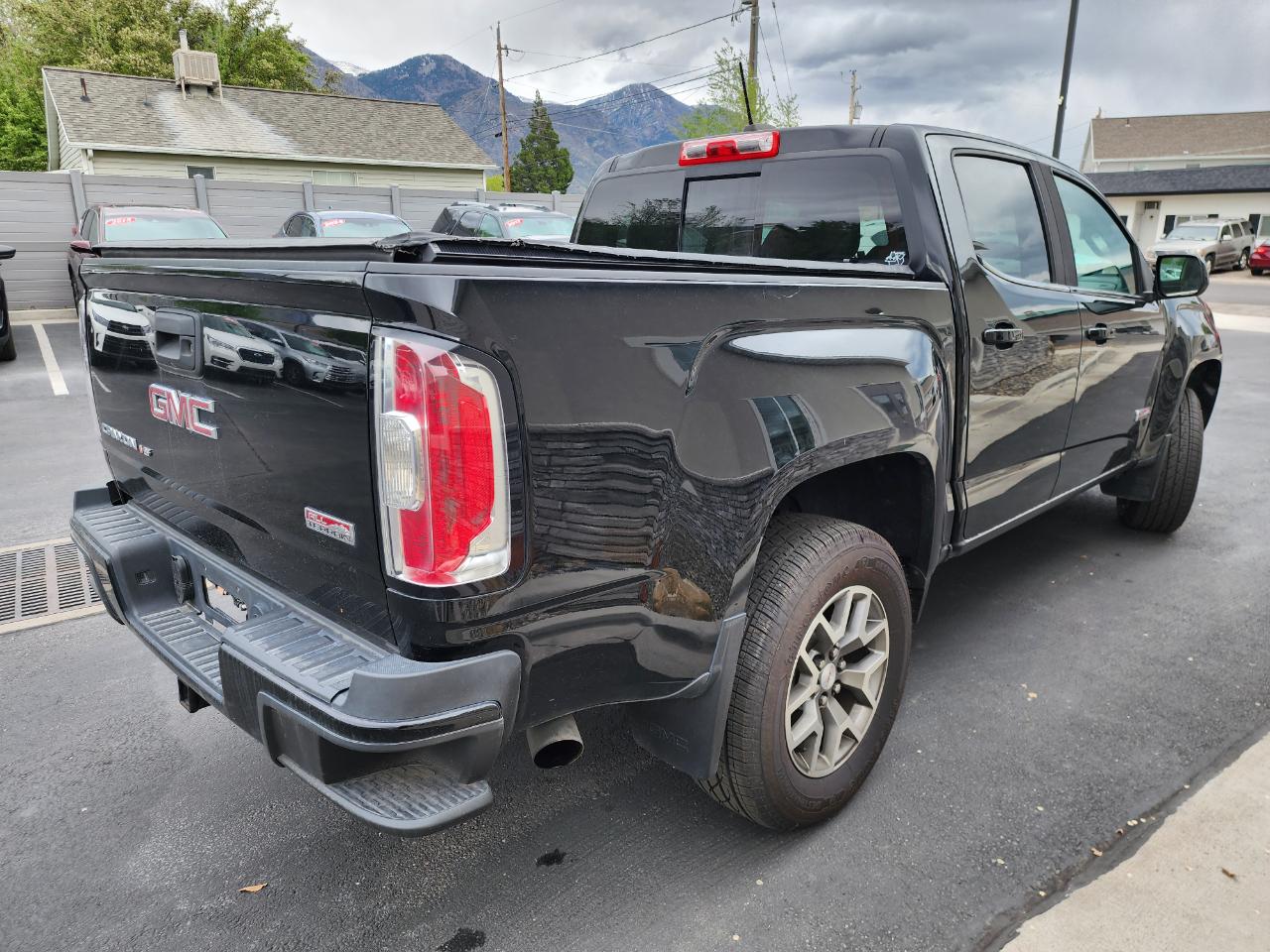 GMC Canyon All Terrain Crew Cab w/Cloth Short Box 4WD 2020
