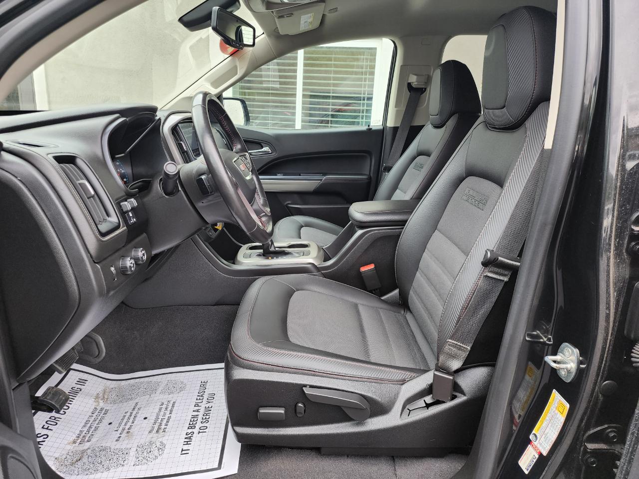 GMC Canyon All Terrain Crew Cab w/Cloth Short Box 4WD 2020