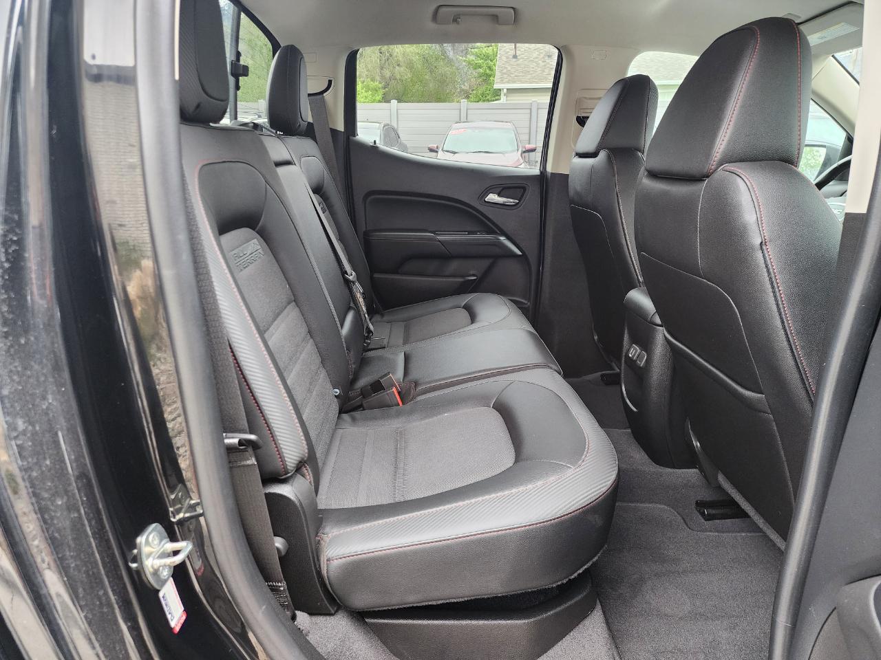 GMC Canyon All Terrain Crew Cab w/Cloth Short Box 4WD 2020