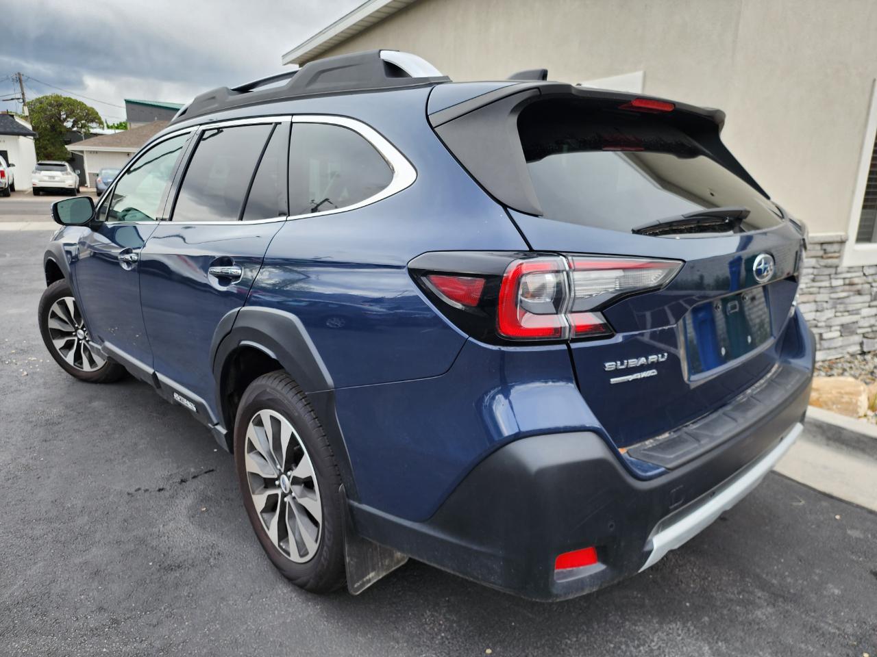 Subaru Outback Touring 2024