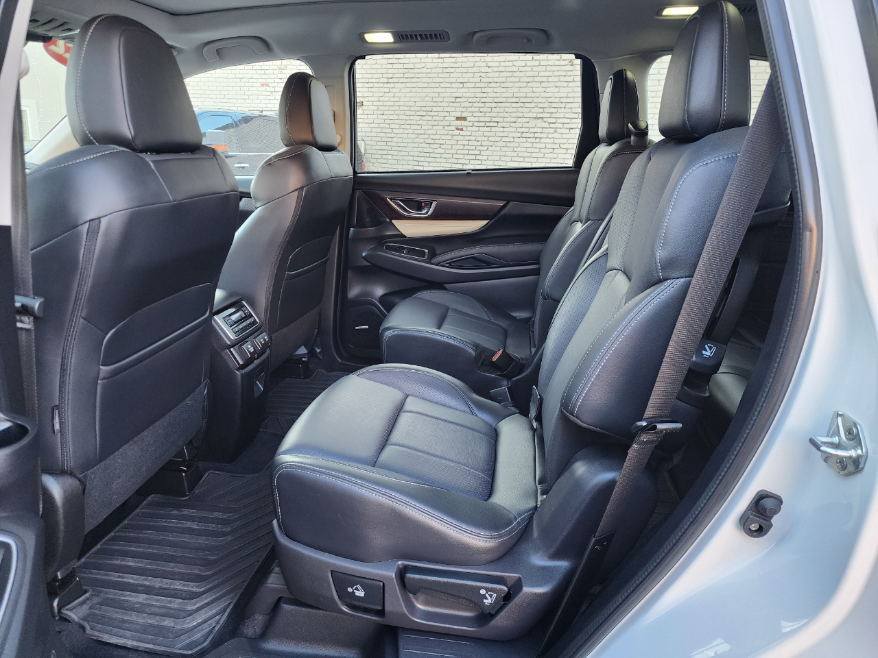 Subaru Ascent Touring 2022