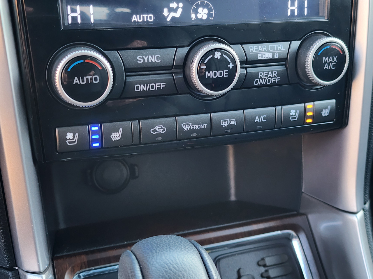 Subaru Ascent Touring 2022