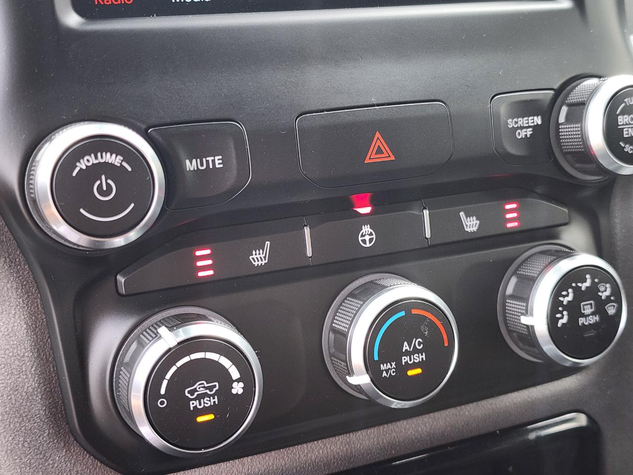 RAM 1500 Rebel Crew Cab SB 4WD 2021