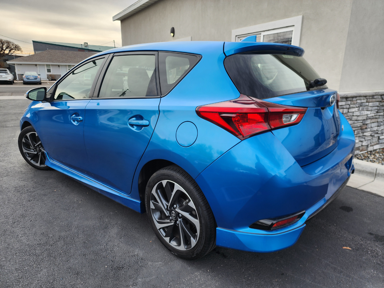 Scion iM CVT 2016