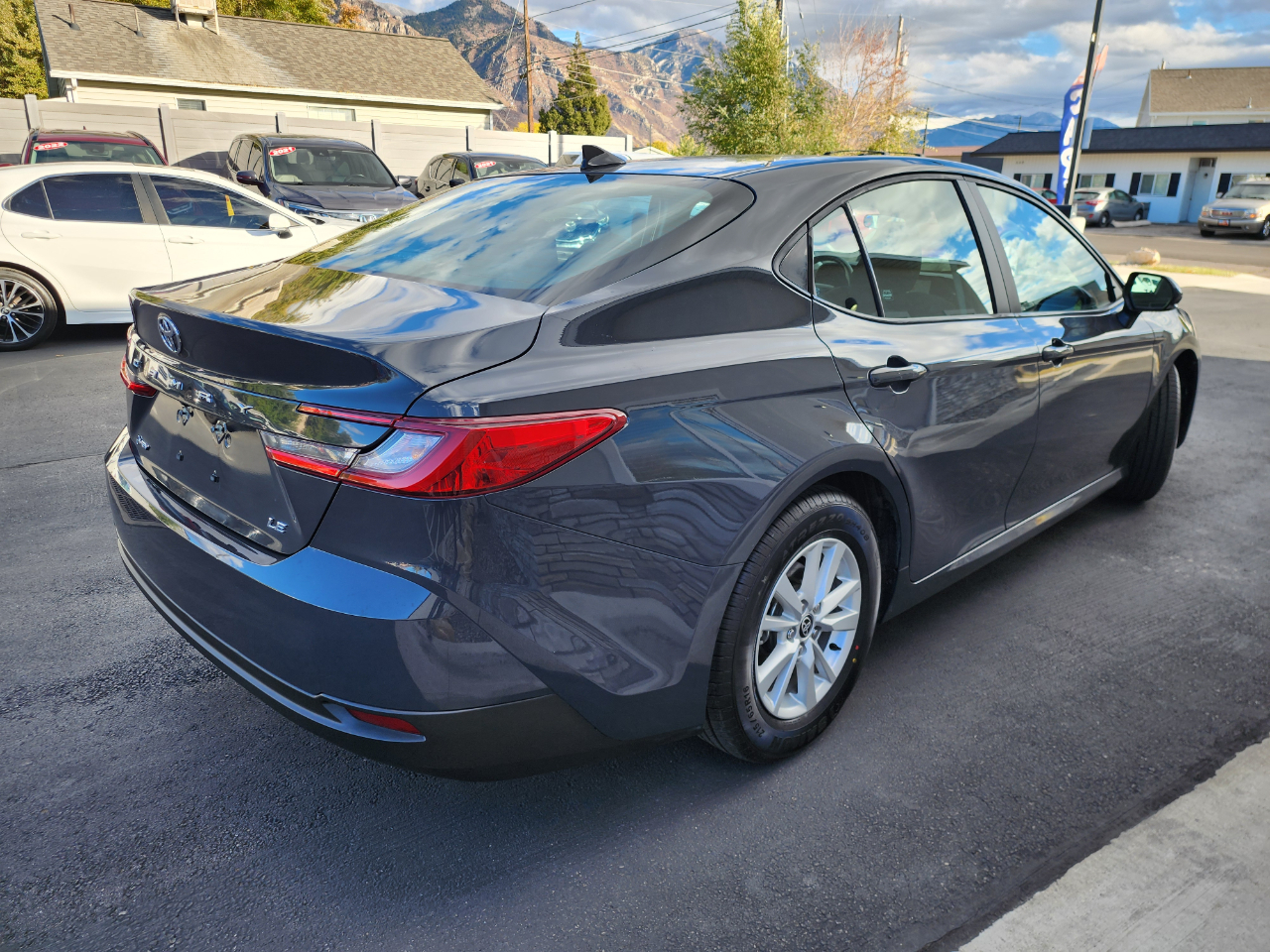Toyota Camry Hybrid LE 2025 Toyota Camry Hybrid LE 2025