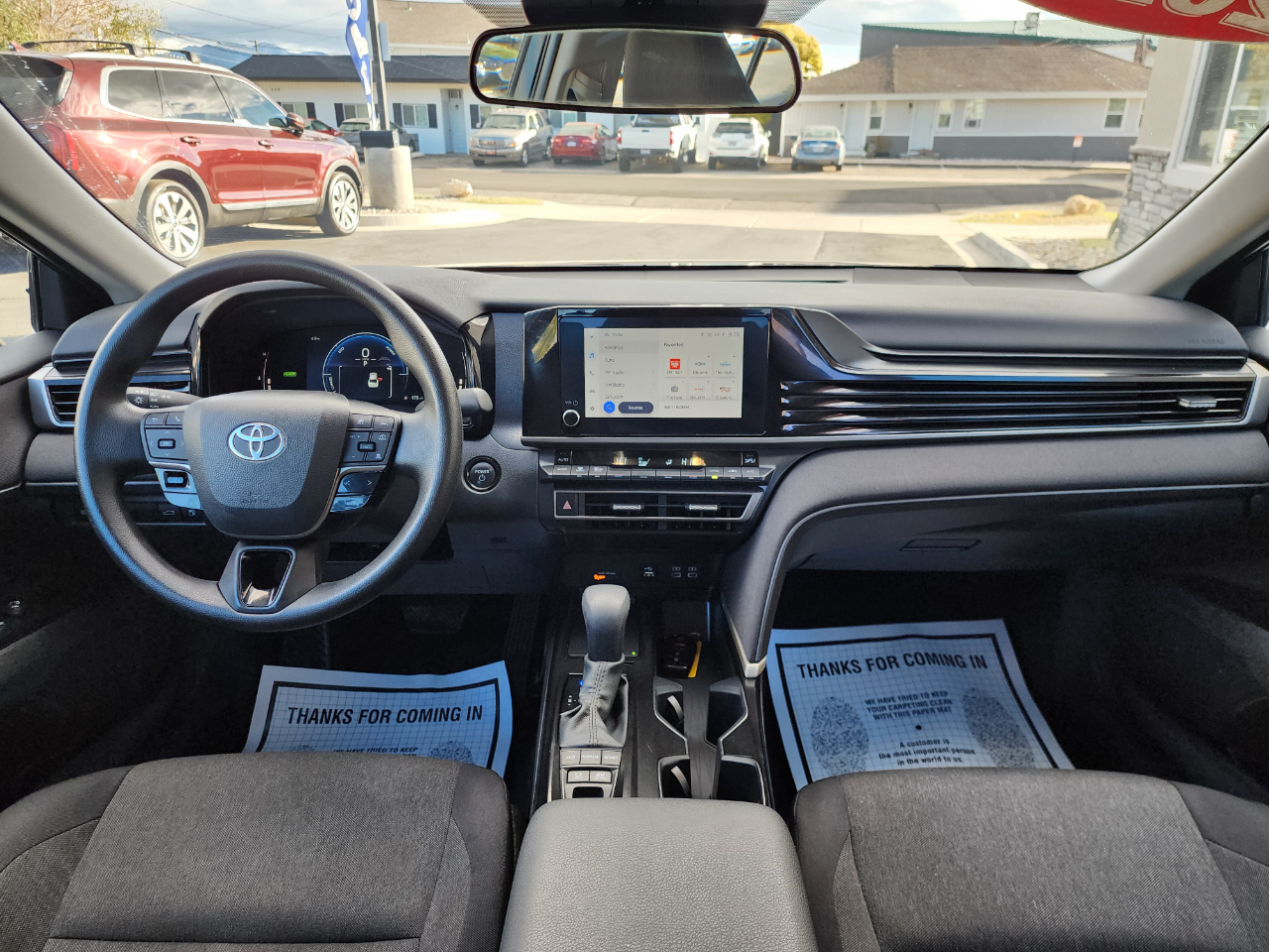 Toyota Camry Hybrid LE 2025 Toyota Camry Hybrid LE 2025