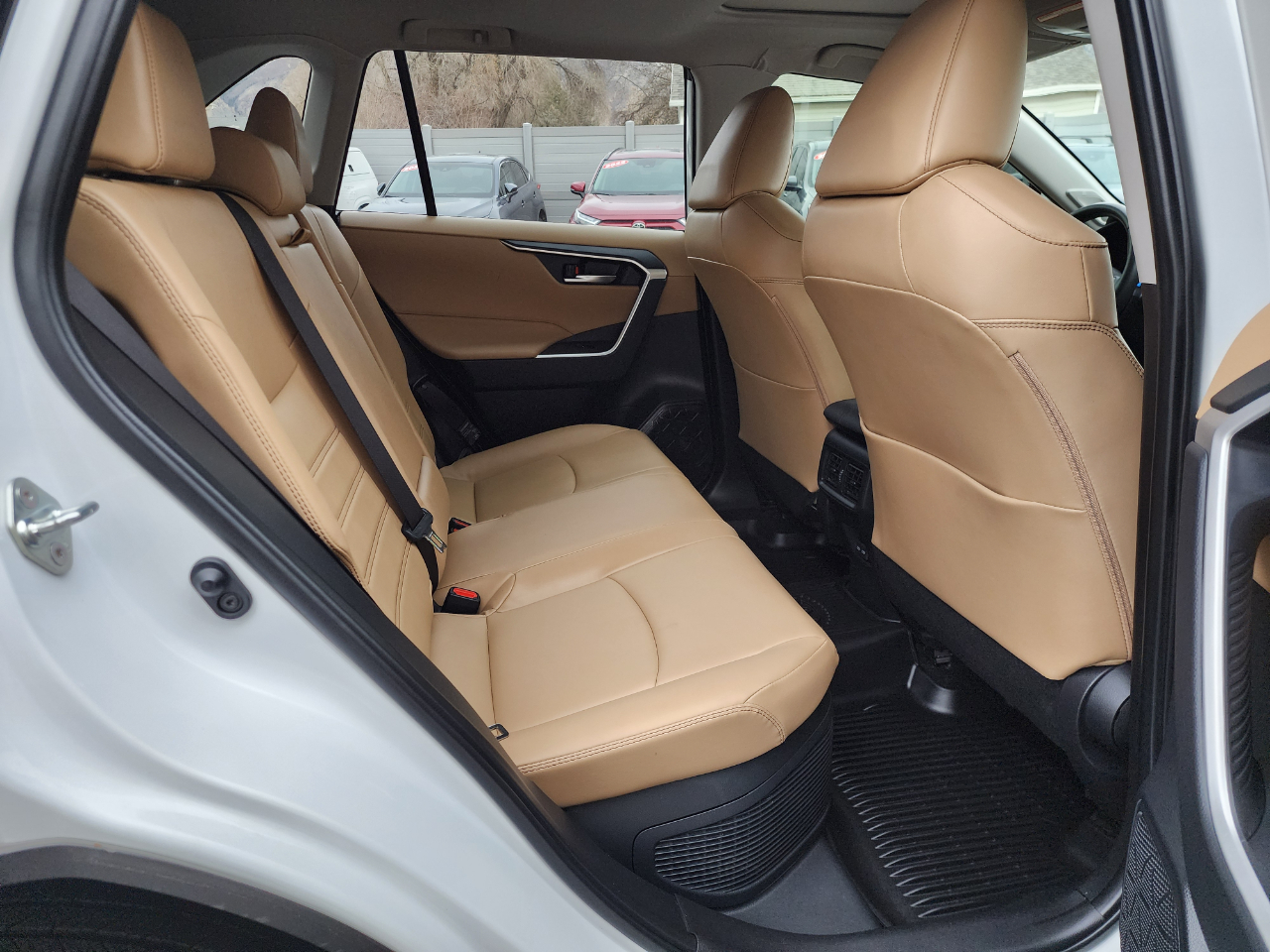 Toyota RAV4 Hybrid XLE Premium 2023