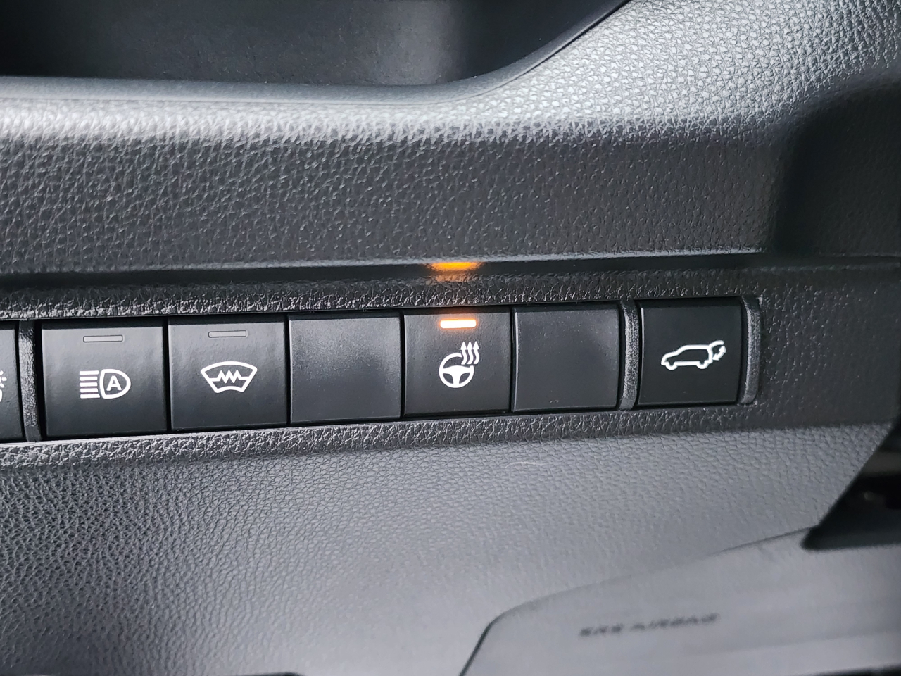 Toyota RAV4 Hybrid XLE Premium 2023