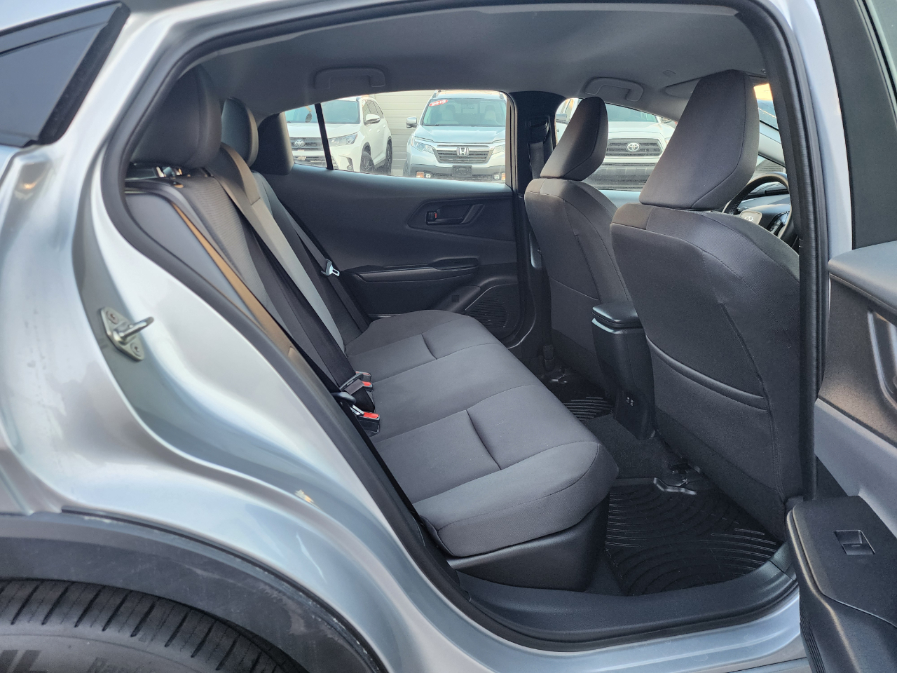 Toyota Prius LE AWD 2024