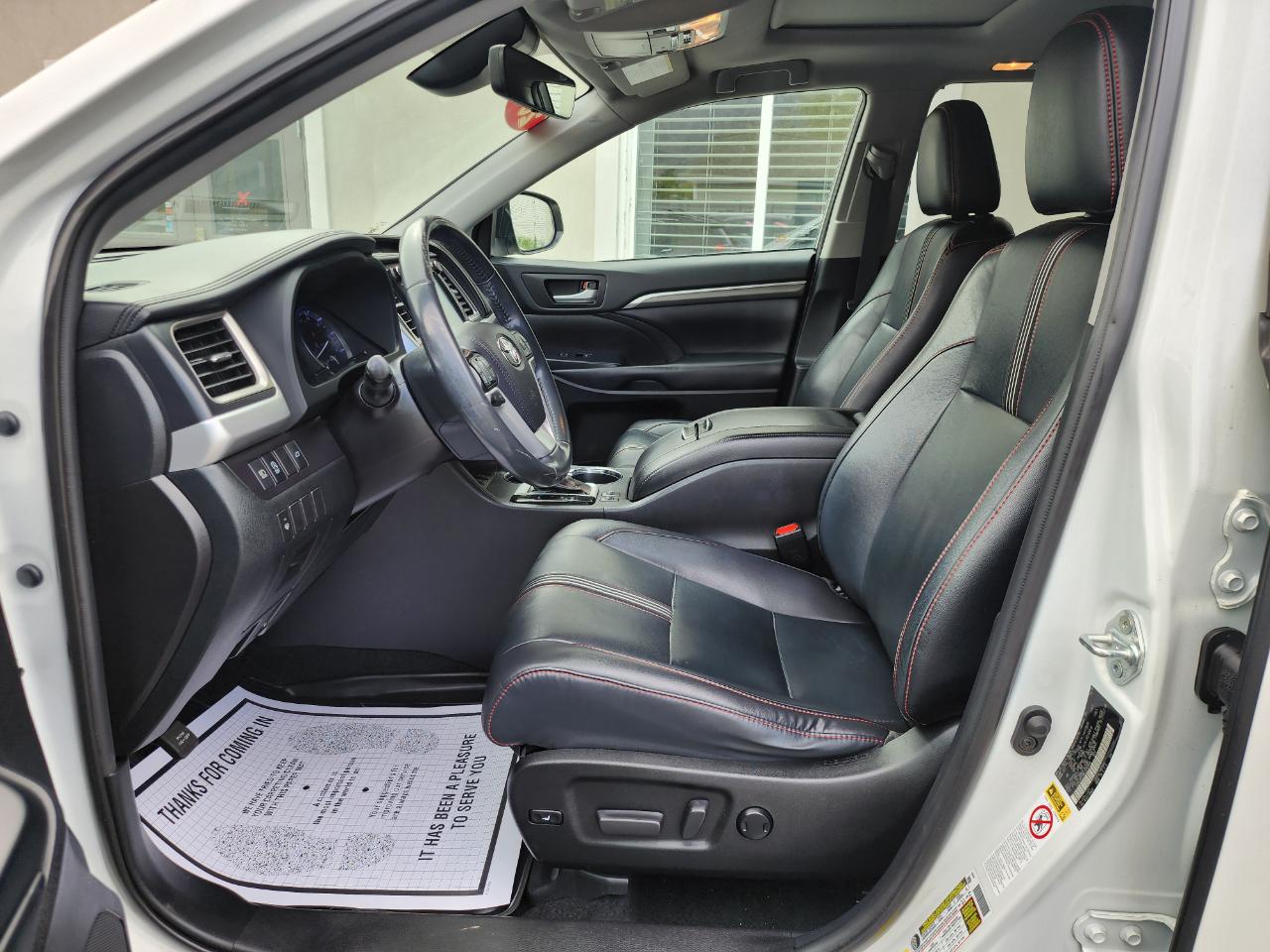 Toyota Highlander SE AWD V6 2019