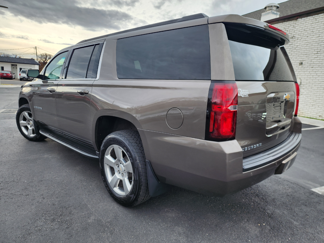 Chevrolet Suburban LT 4WD 2016