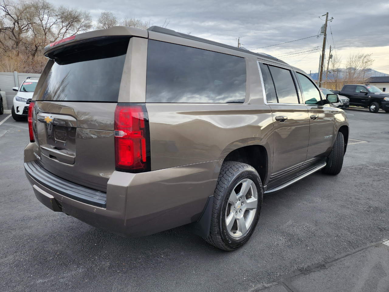 Chevrolet Suburban LT 4WD 2016