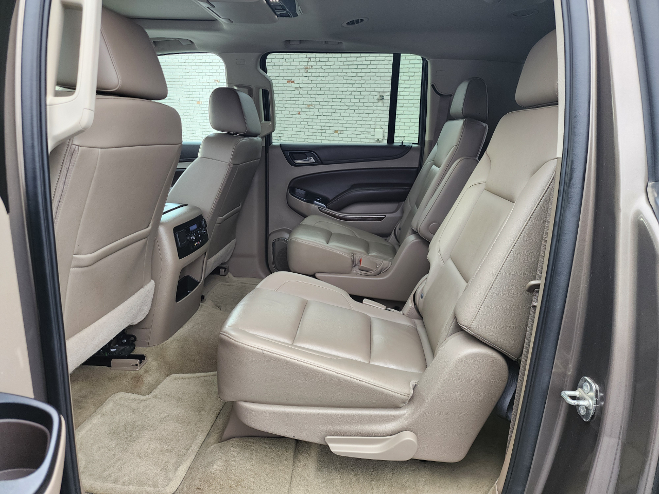 Chevrolet Suburban LT 4WD 2016