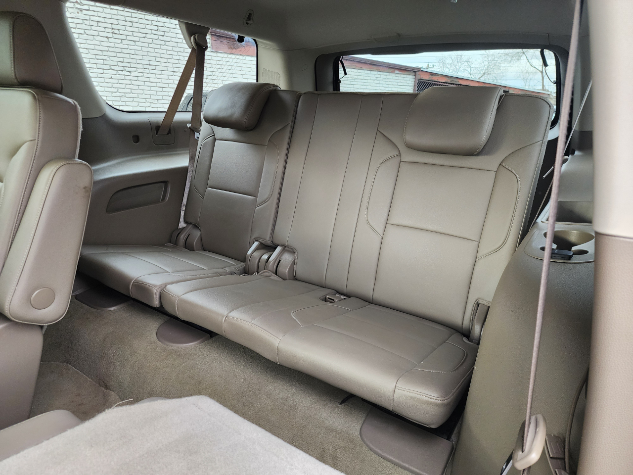 Chevrolet Suburban LT 4WD 2016