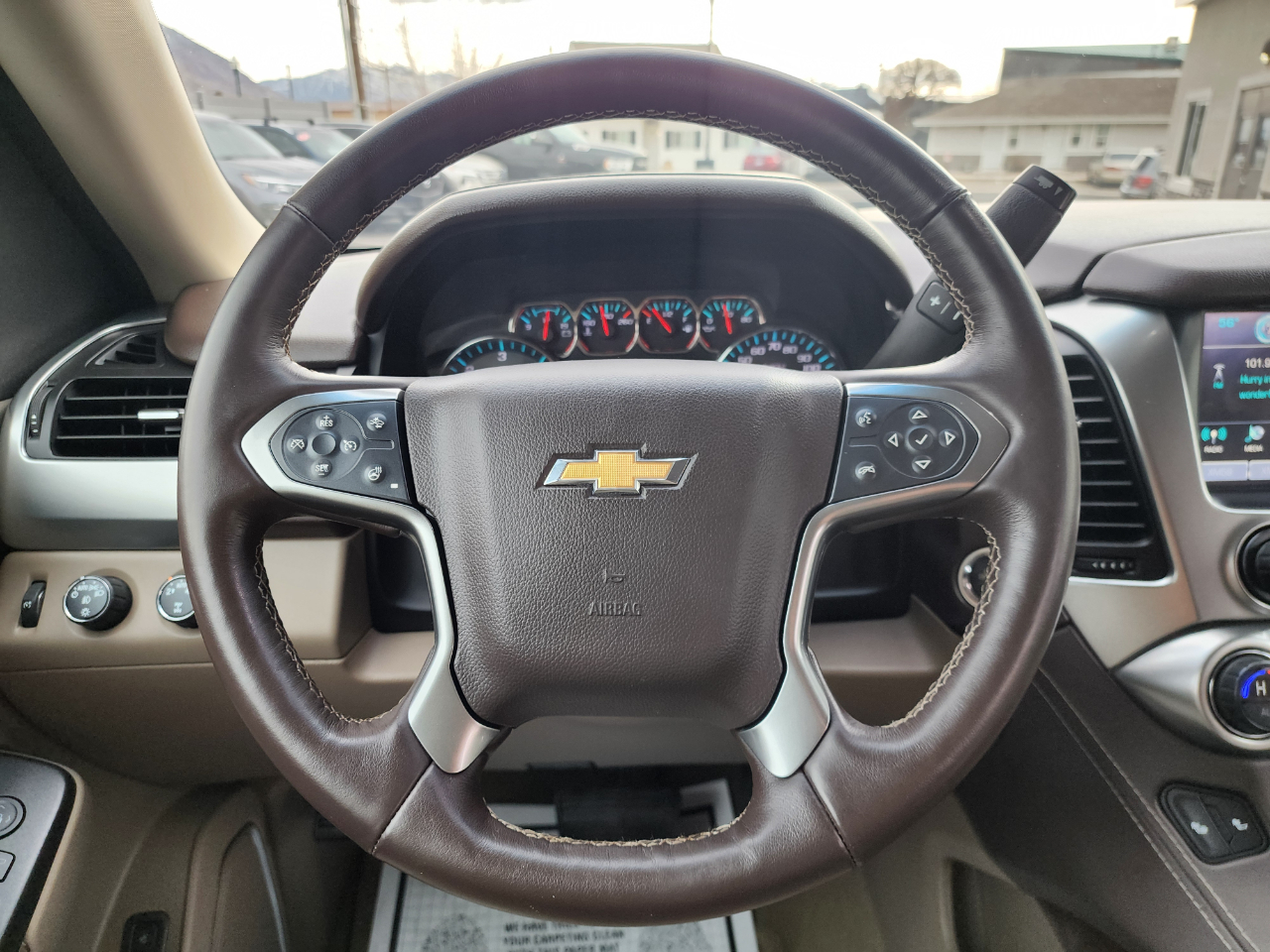 Chevrolet Suburban LT 4WD 2016