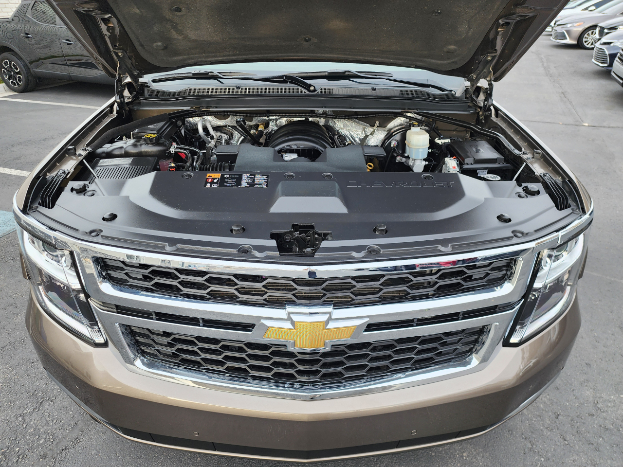 Chevrolet Suburban LT 4WD 2016