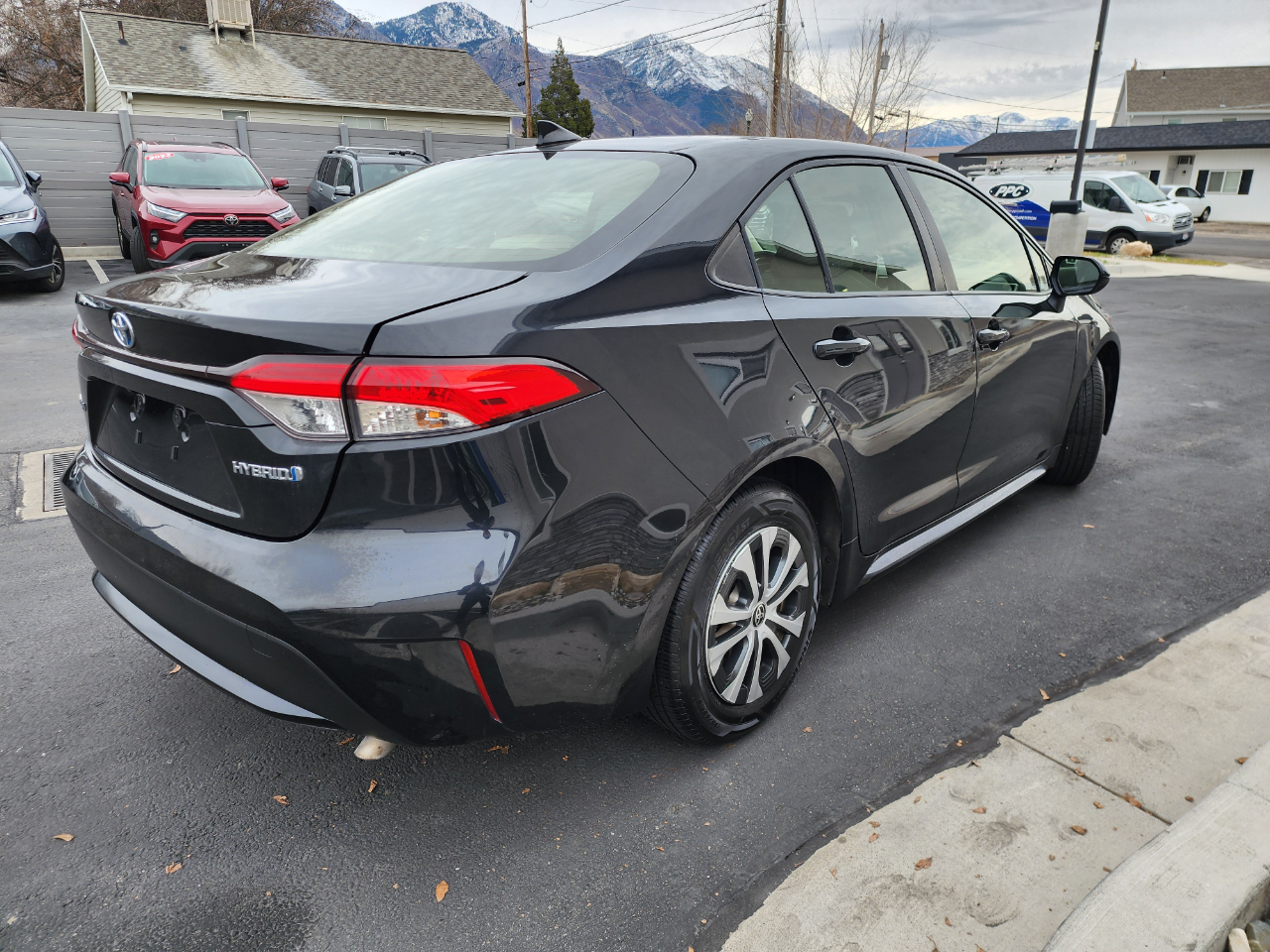 Toyota Corolla LE Hybrid 2021
