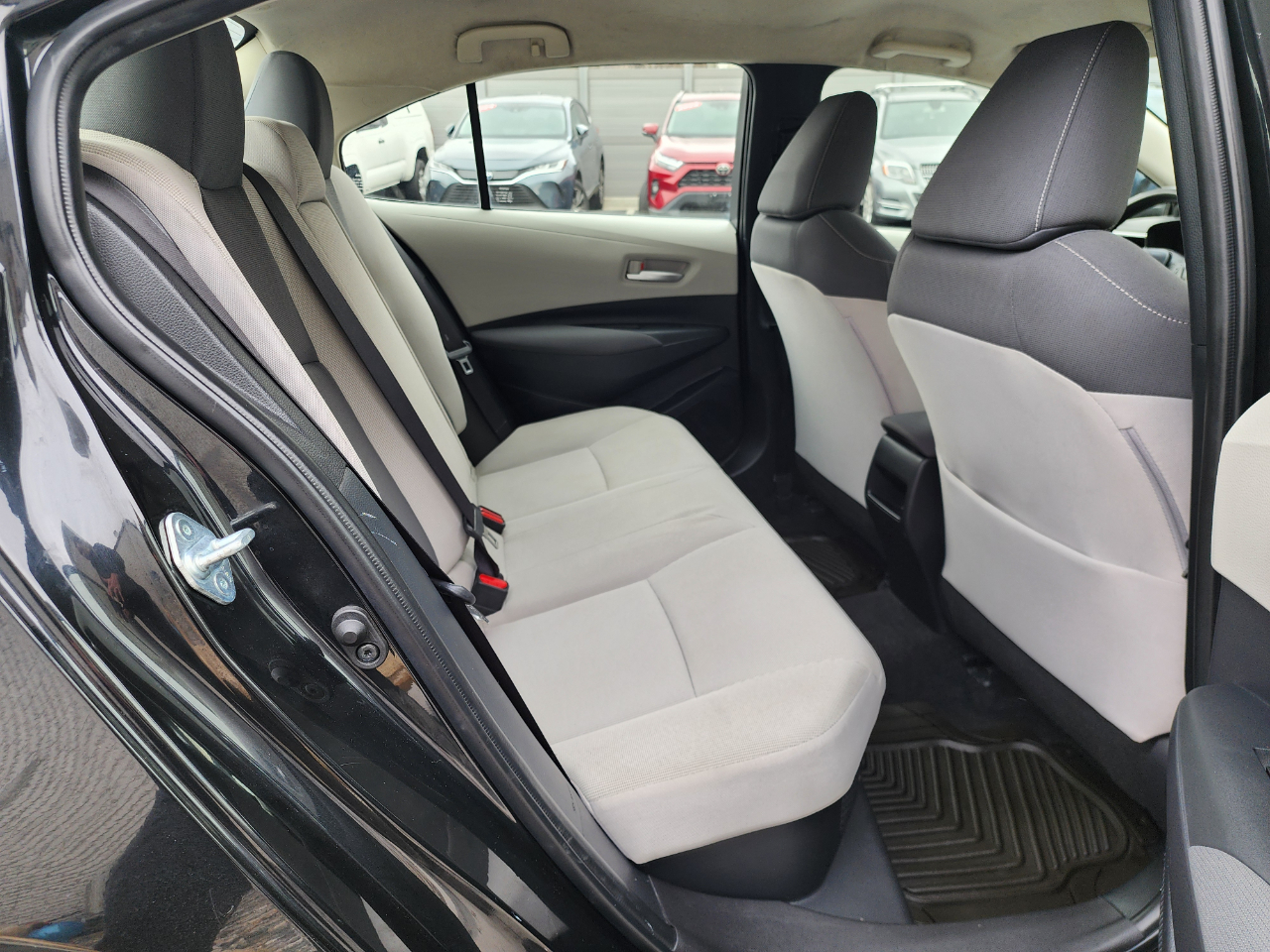 Toyota Corolla LE Hybrid 2021