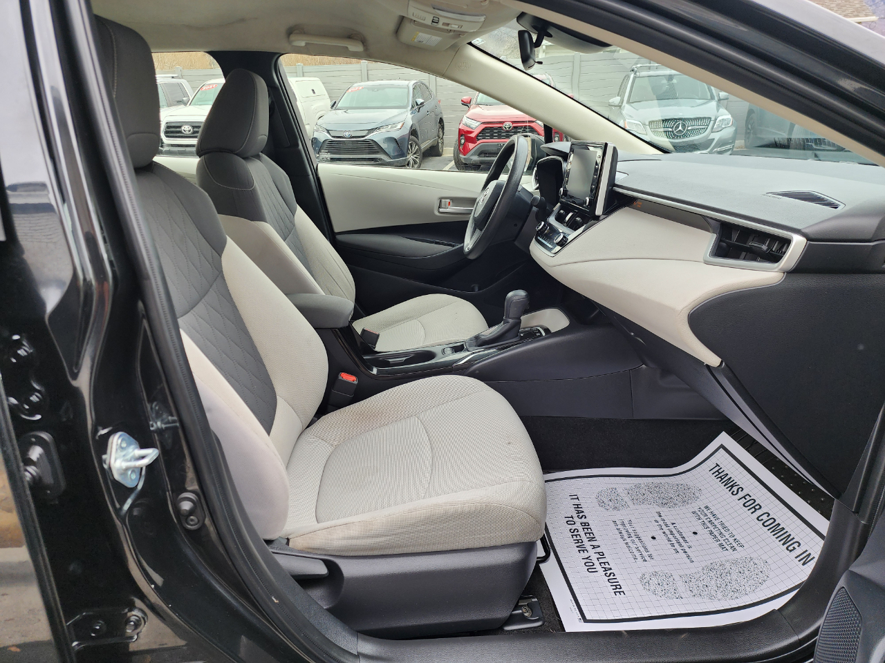 Toyota Corolla LE Hybrid 2021