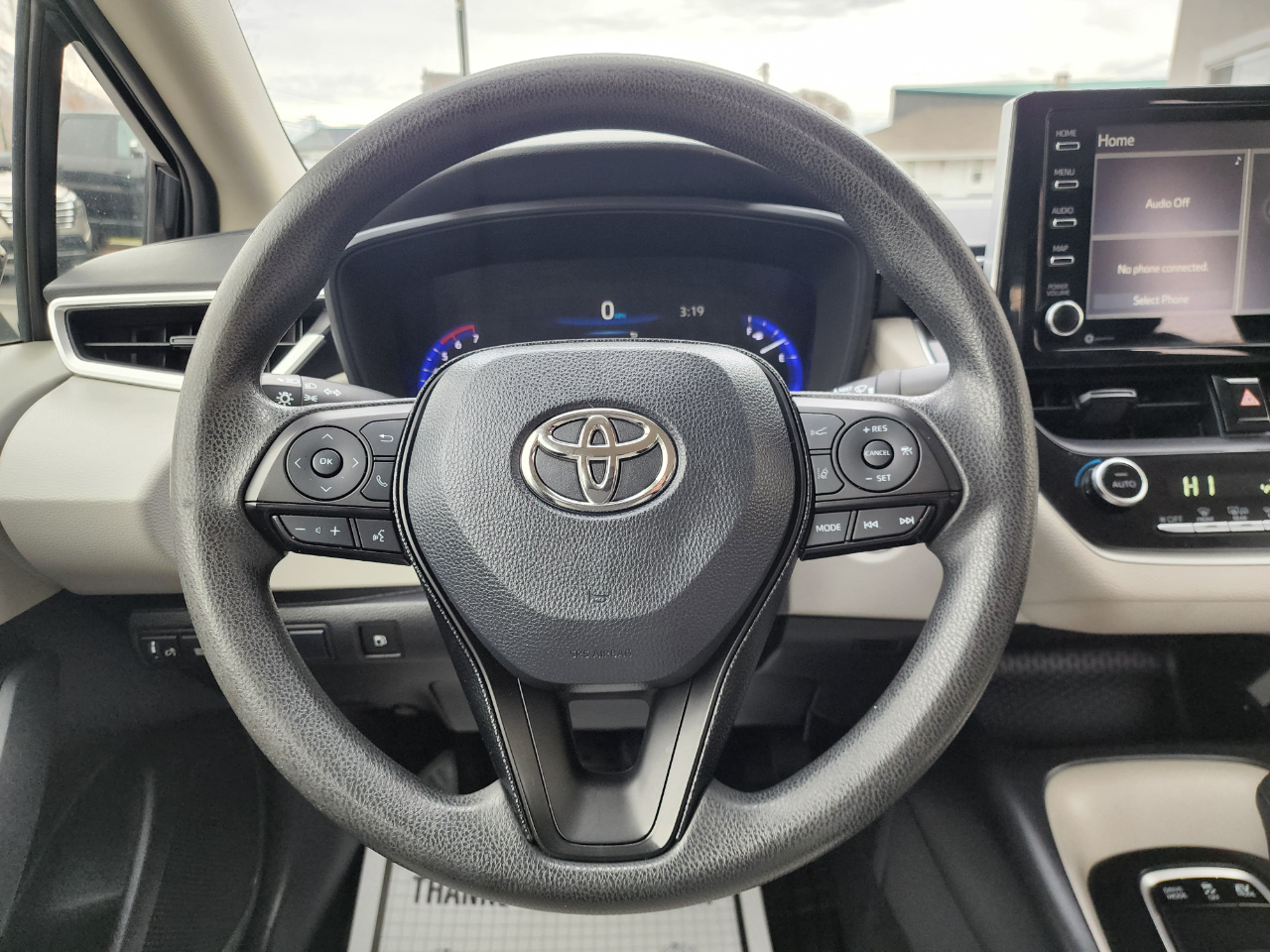 Toyota Corolla LE Hybrid 2021