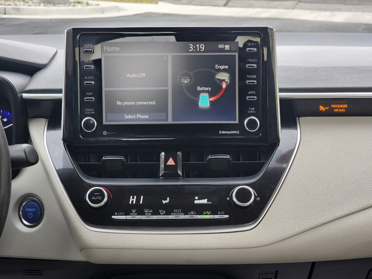 Toyota Corolla LE Hybrid 2021