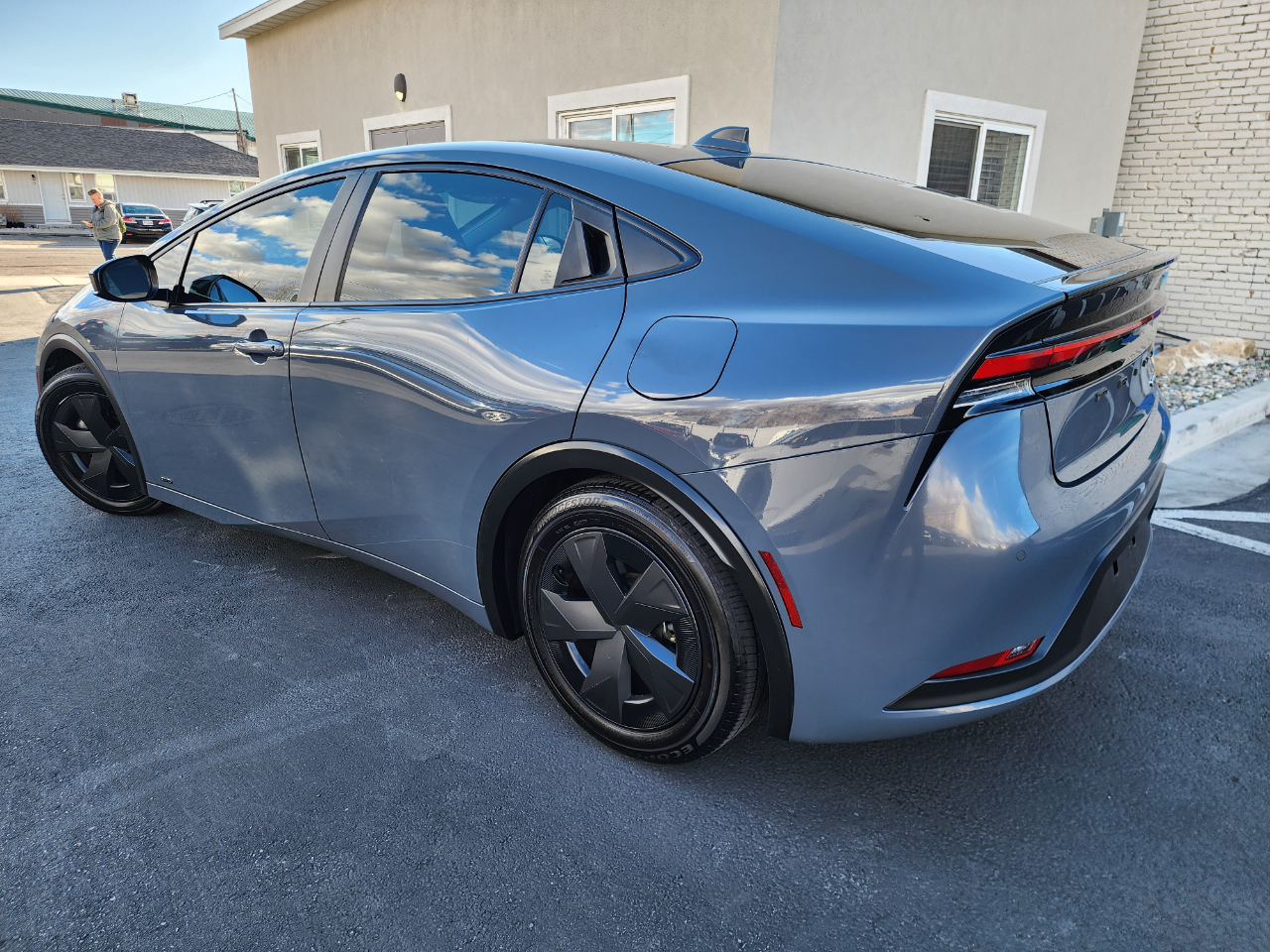 Toyota Prius LE AWD 2023