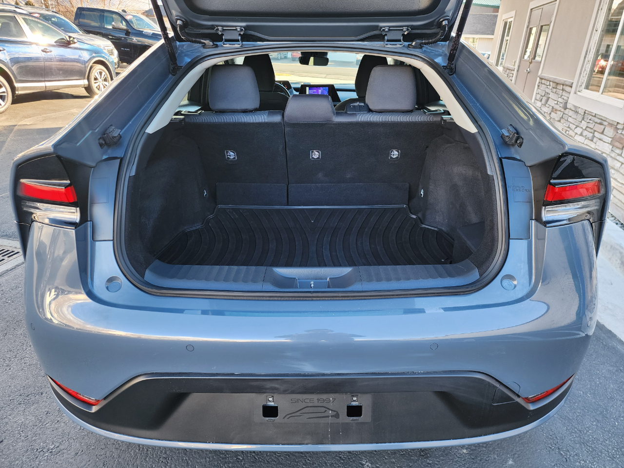 Toyota Prius LE AWD 2023