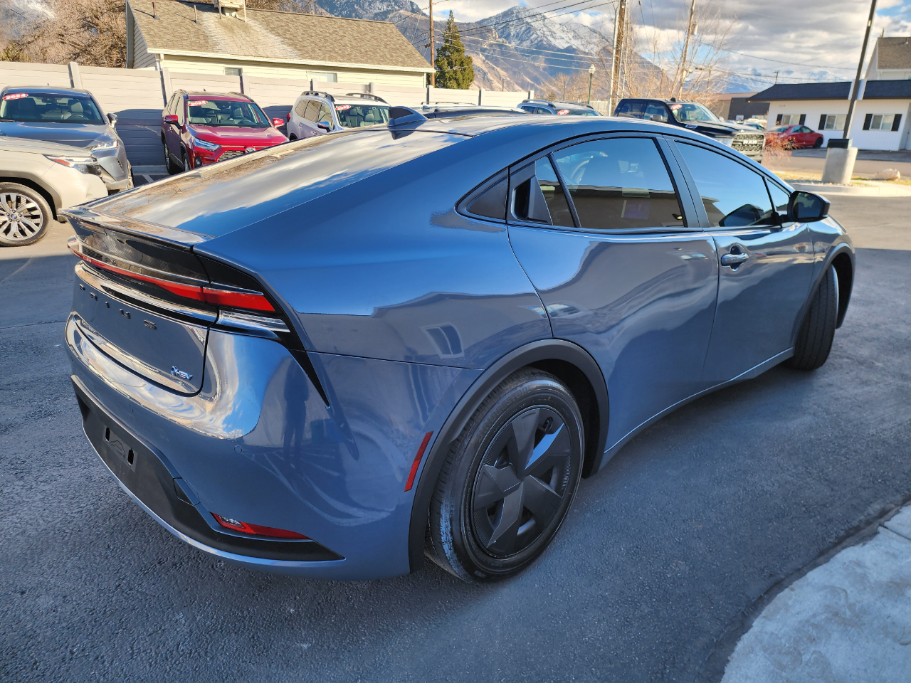 Toyota Prius LE AWD 2023