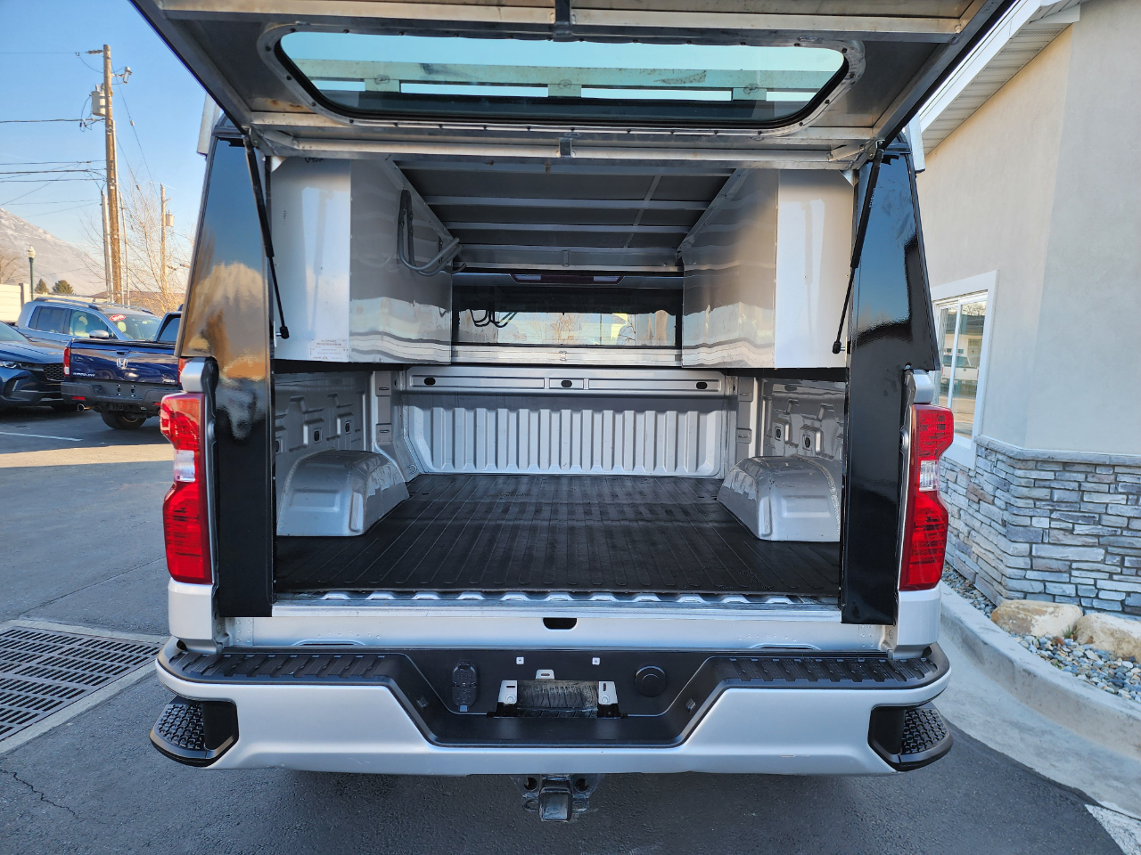 Chevrolet Silverado 1500 Custom Crew Cab 4WD 2022