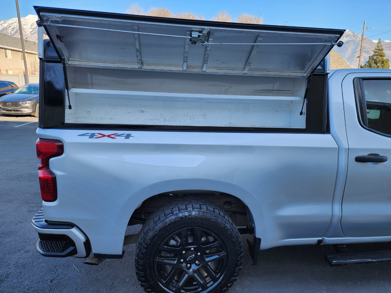 Chevrolet Silverado 1500 Custom Crew Cab 4WD 2022