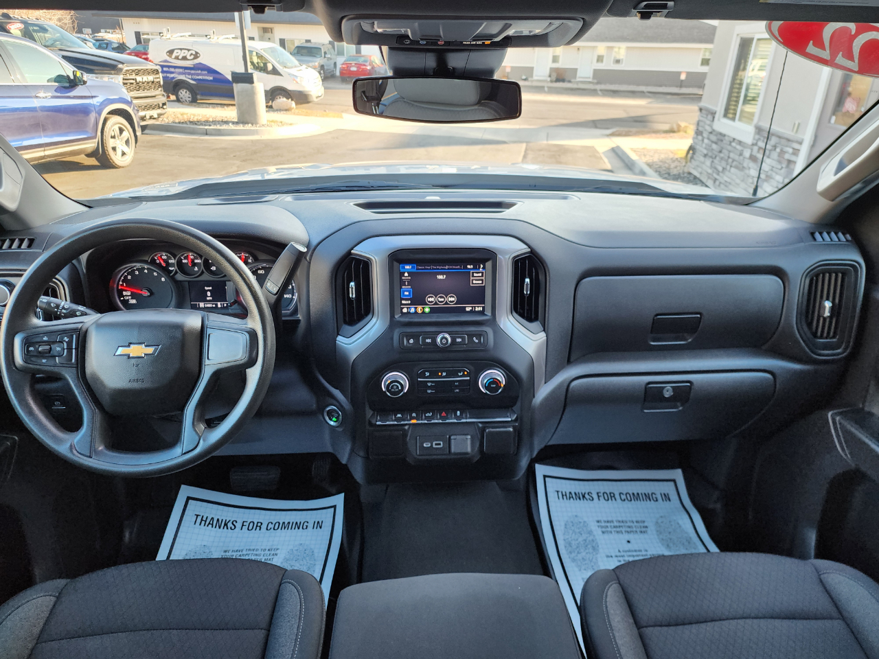 Chevrolet Silverado 1500 Custom Crew Cab 4WD 2022