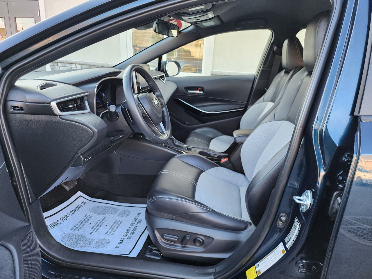 Toyota Corolla XSE Hatchback CVT 2021