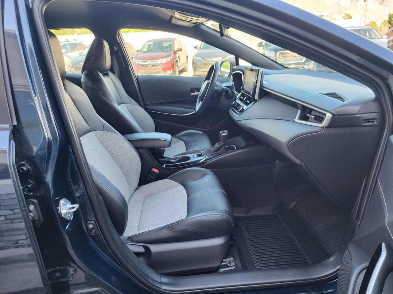 Toyota Corolla XSE Hatchback CVT 2021