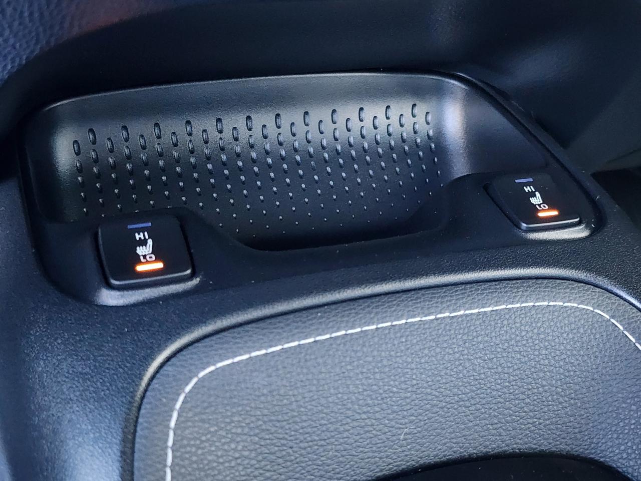 Toyota Corolla XSE Hatchback CVT 2021