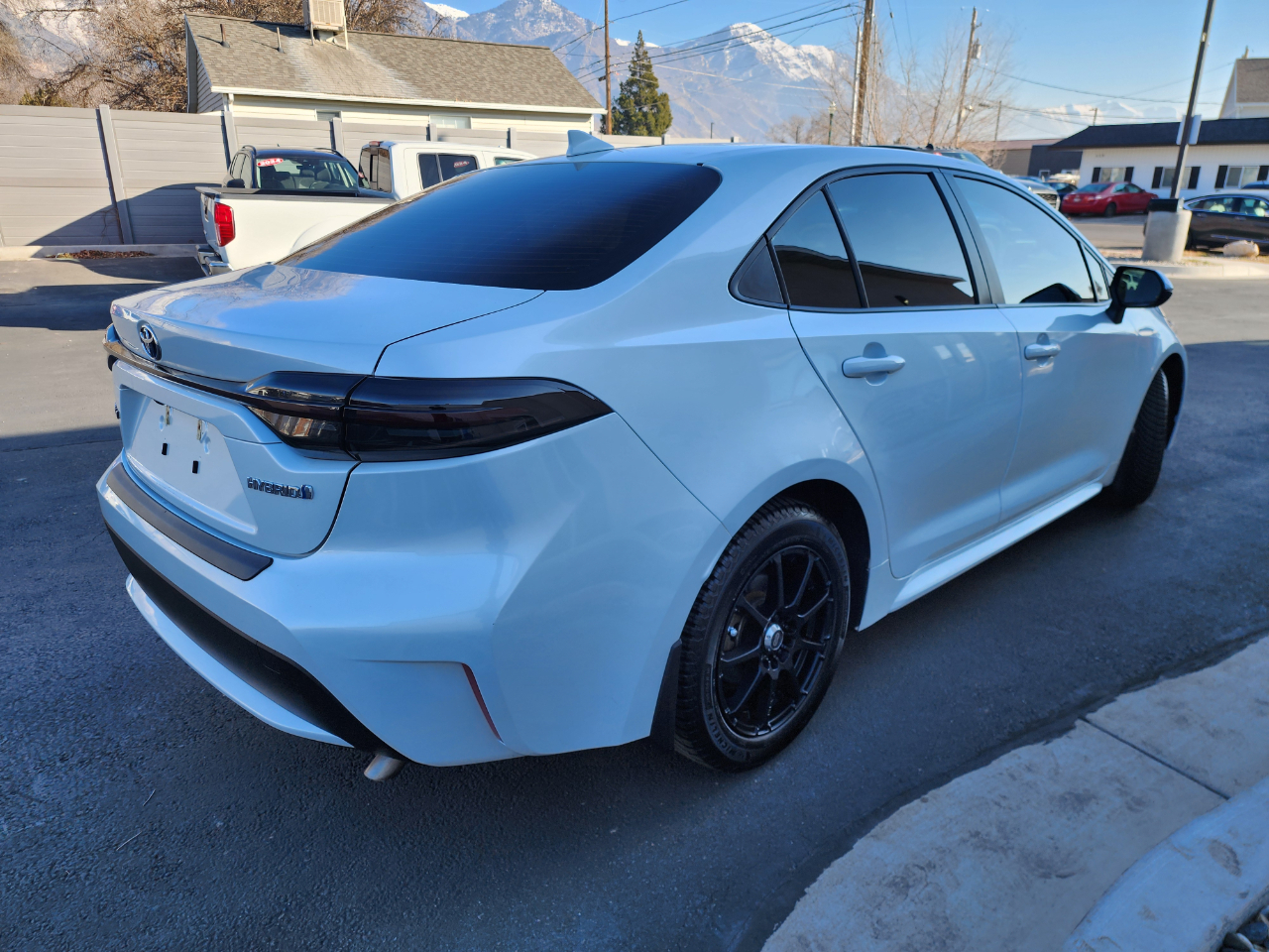 Toyota Corolla LE Hybrid 2022