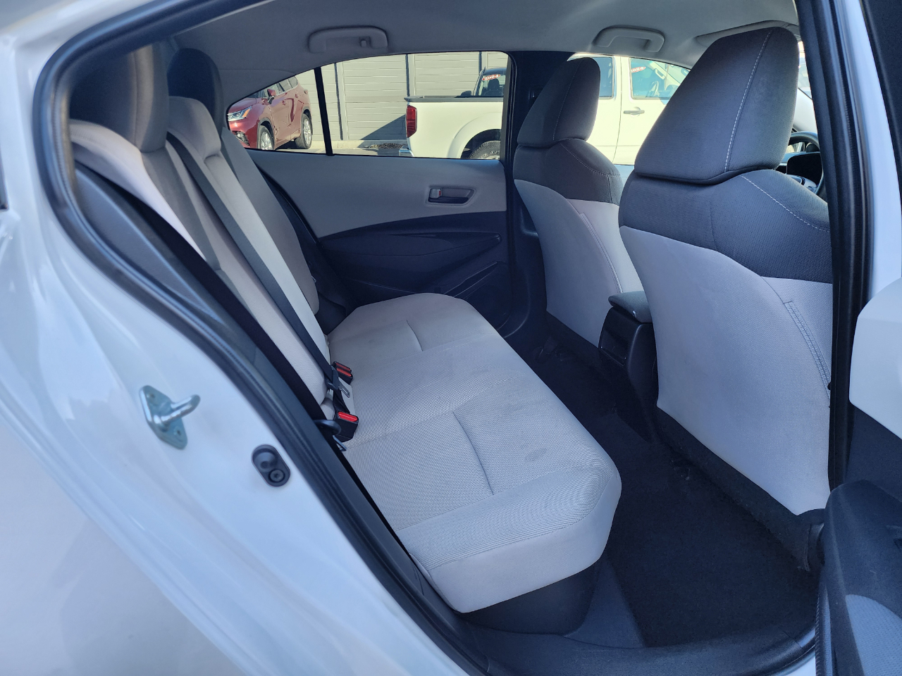 Toyota Corolla LE Hybrid 2022