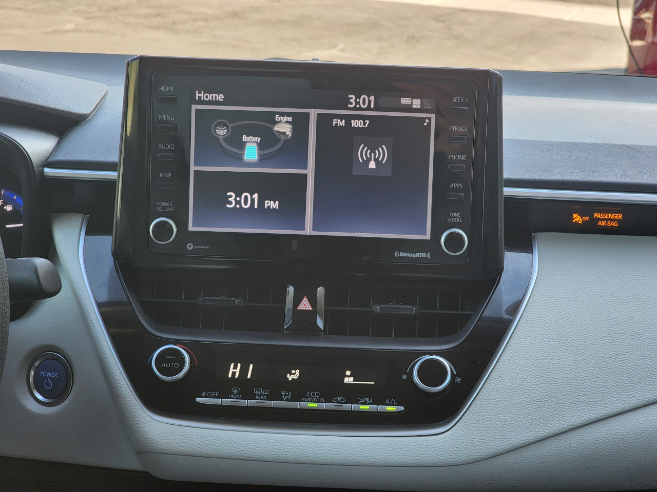 Toyota Corolla LE Hybrid 2022