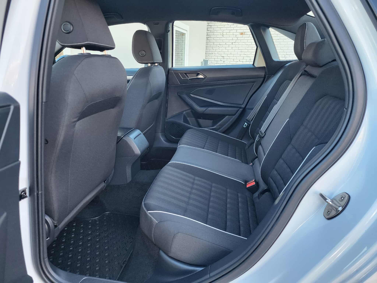 Volkswagen Jetta Sport 2023