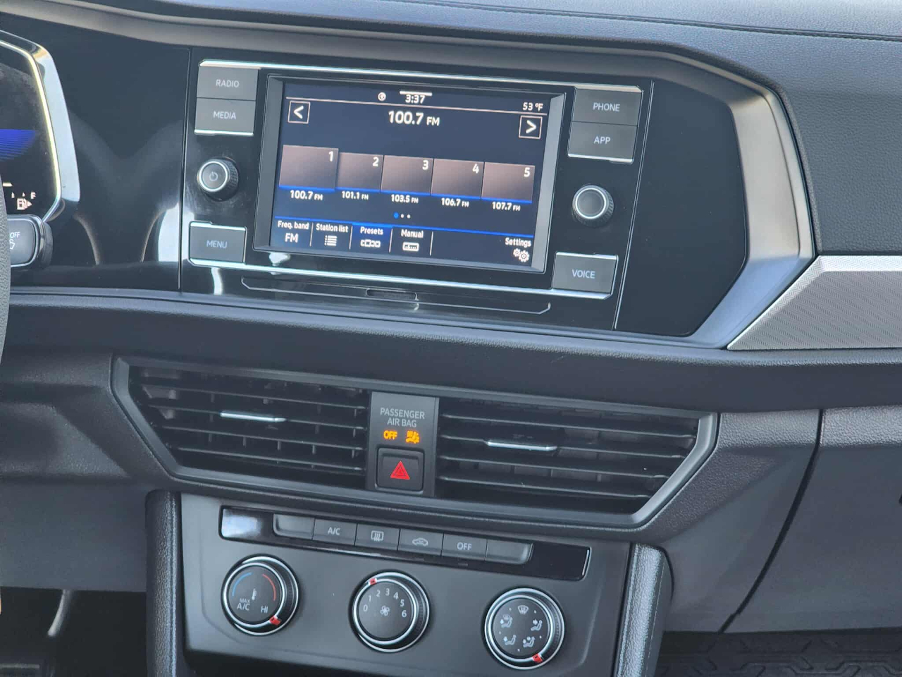 Volkswagen Jetta Sport 2023