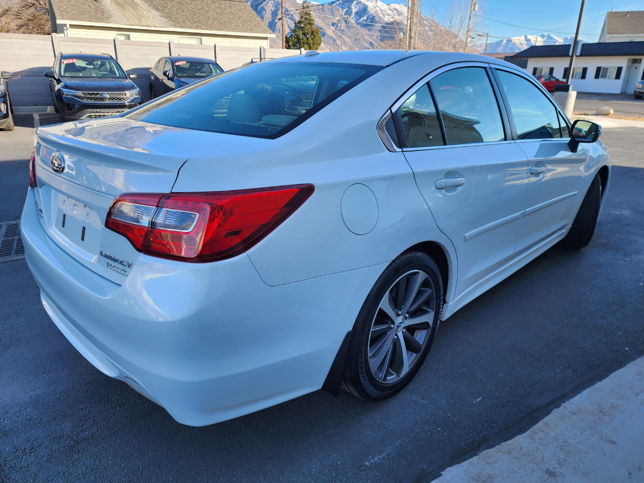 Subaru Legacy 2.5i Limited 2015