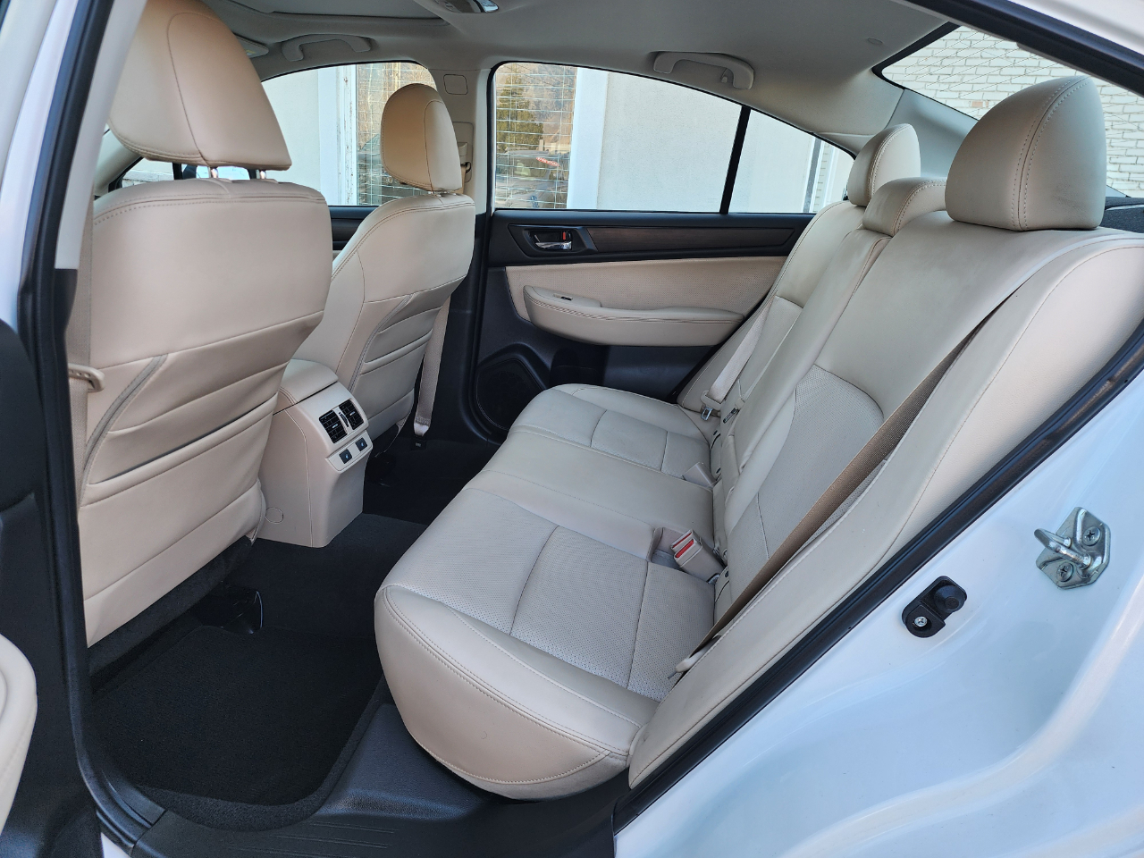 Subaru Legacy 2.5i Limited 2015