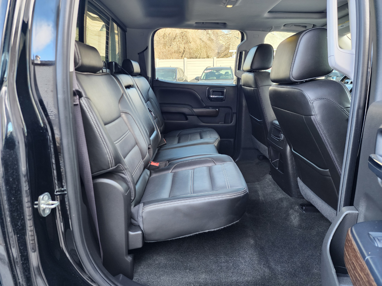 GMC Sierra 1500 Denali Crew Cab Short Box 4WD 2017