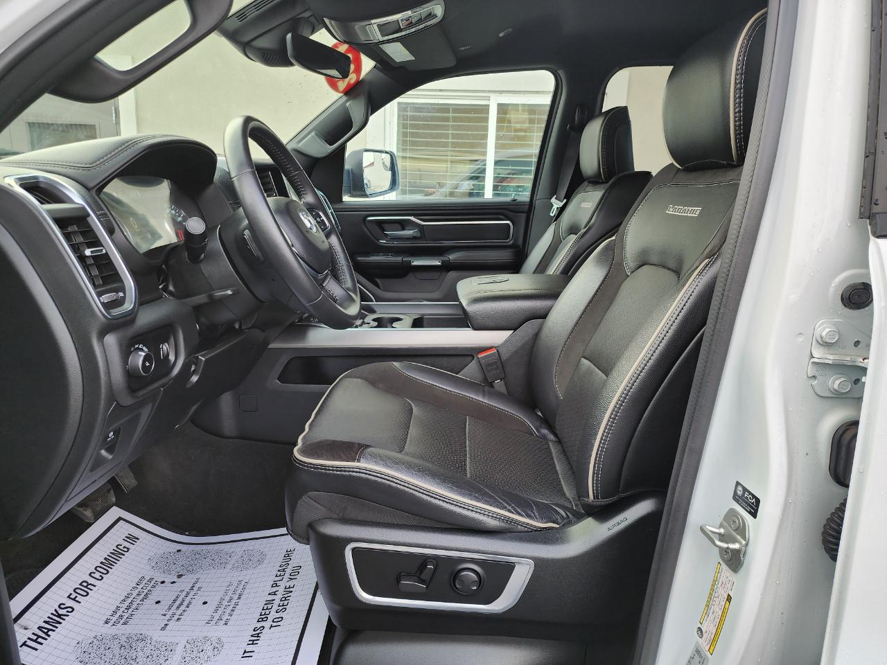 RAM 1500 Laramie Crew Cab SWB 4WD 2024