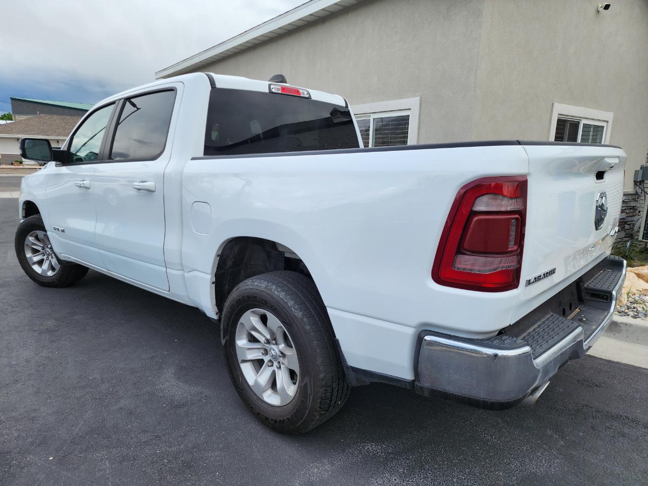 RAM 1500 Laramie Crew Cab SWB 4WD 2024