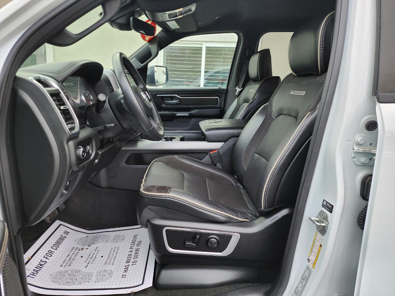 RAM 1500 Laramie Crew Cab SWB 4WD 2024