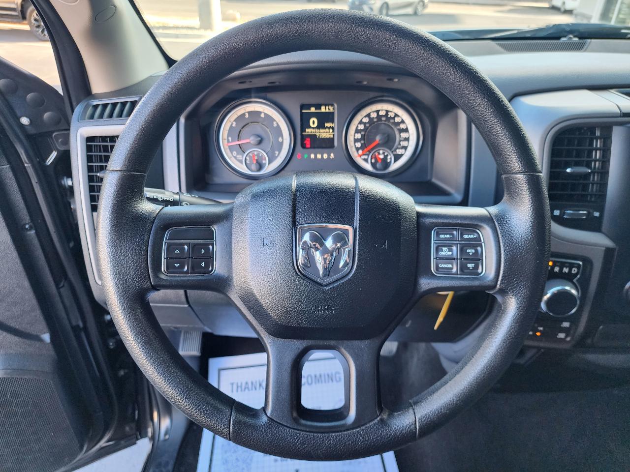 RAM 1500 Tradesman Quad Cab 4WD 2017