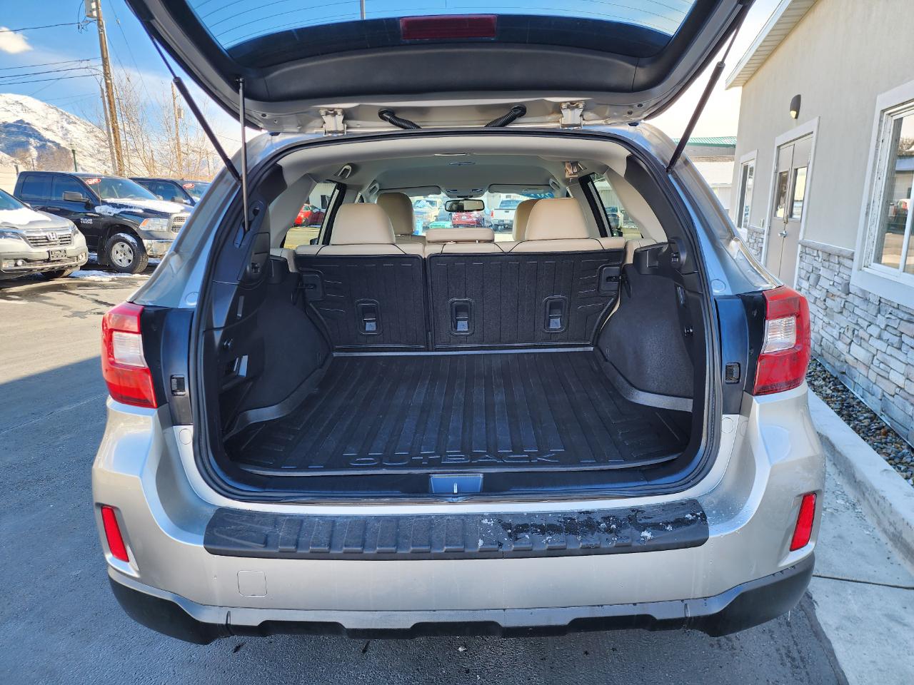 Subaru Outback 2.5i Limited 2016