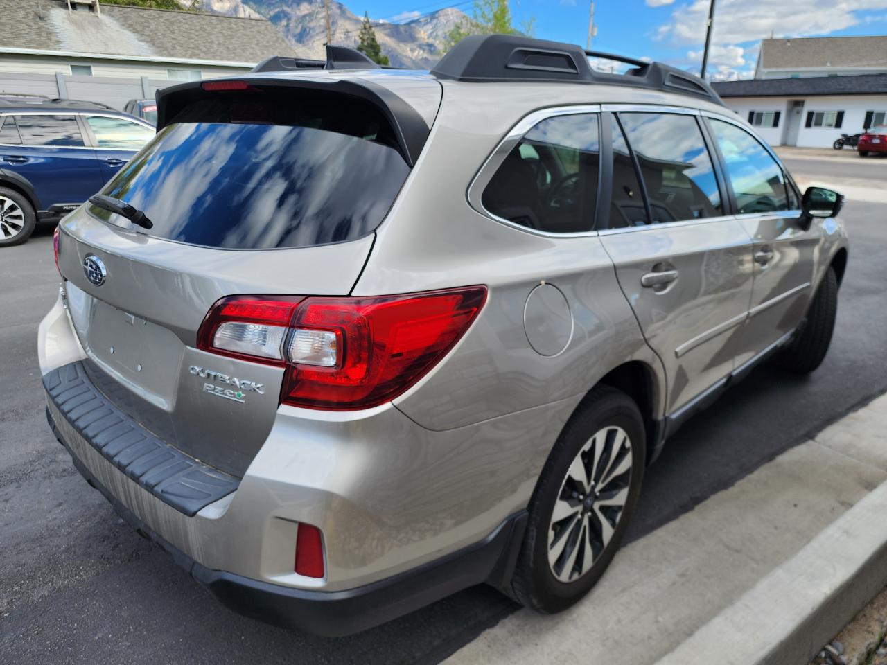 Subaru Outback 2.5i Limited 2016