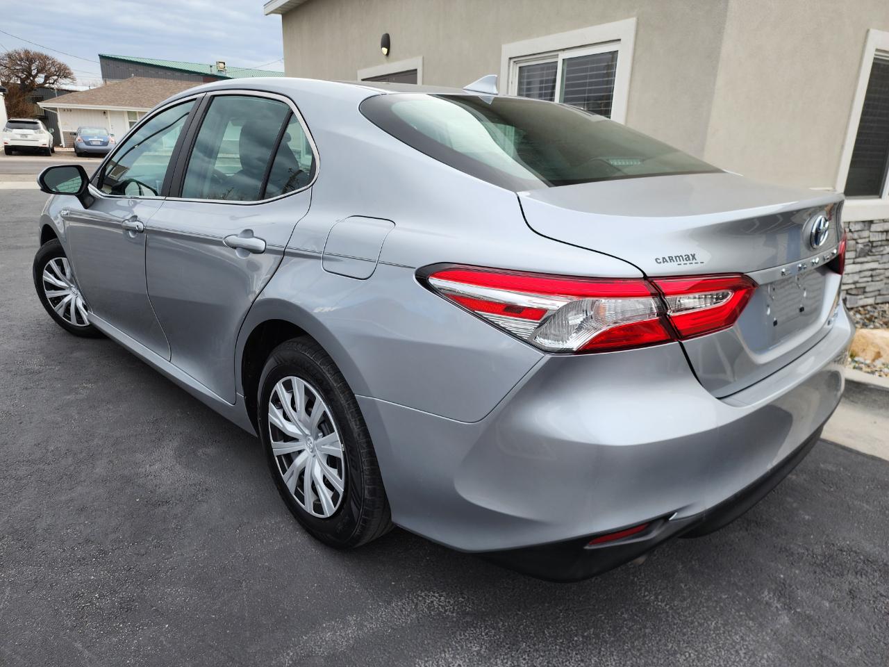 Toyota Camry Hybrid LE 2020
